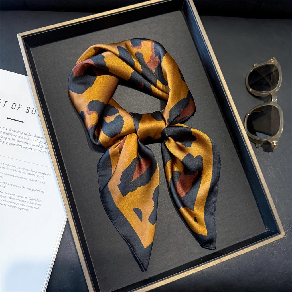 70 см розовый цветочный шелковый шарф для женщин, искусственный шелк, свежий и элегантный универсальный головной убор, одежда, сумки и квадратный шарф