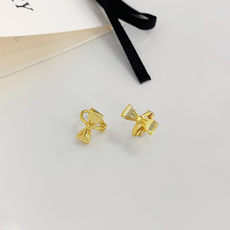 Cute Girl Fresh Bow Ear Buttons for Girls Light Luxury Personality Ear Buttons