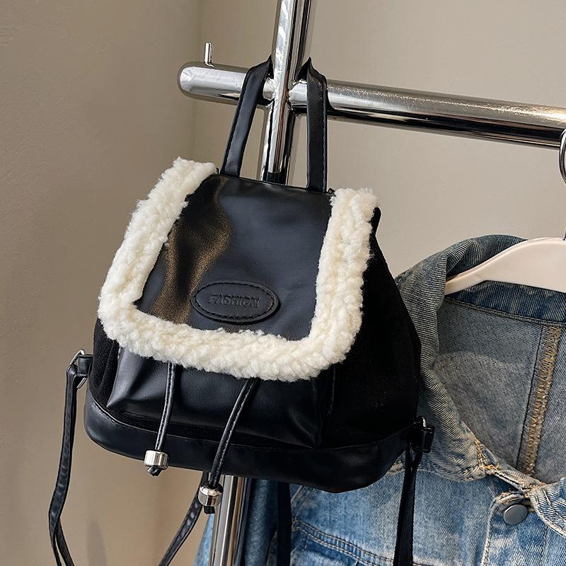 Niche Design Женский рюкзак Осень и зима Новый ретро модный маленький рюкзак Повседневный дорожный рюкзак для поездок на работу