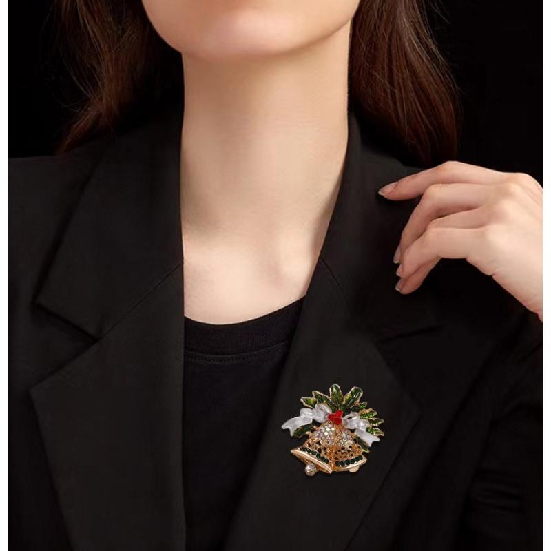 Fashion Simple Christmas Enamel Brooch Women Men Clothing Pins Jewelry