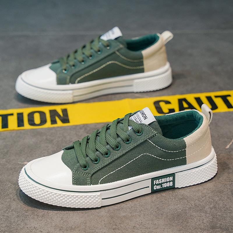 Lightweight Men's Canvas Shoes New Fashion Sneakers For Men Comfort Casual Shoes Outdoor Vulcanized Shoes Flat Walking Male