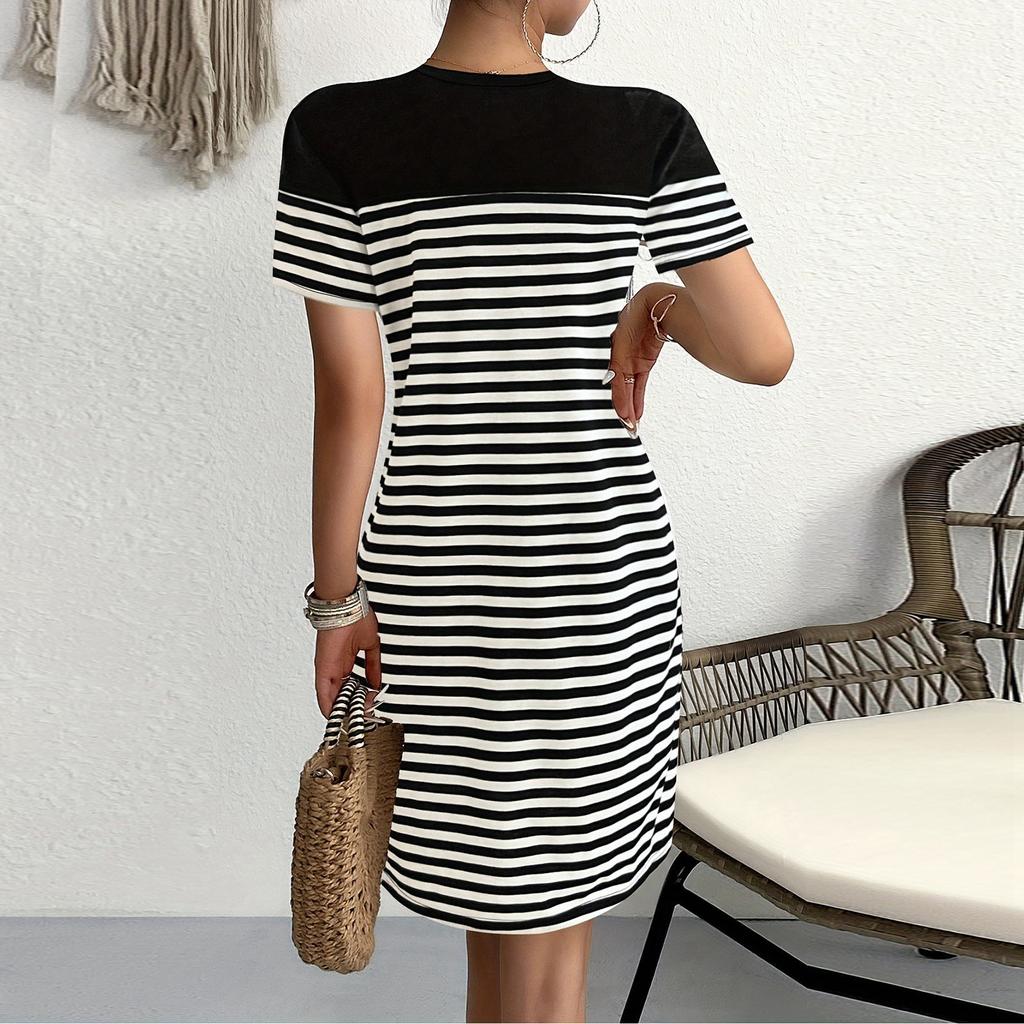 Women's Casual Short-sleeved Round Neck Striped Short Dress