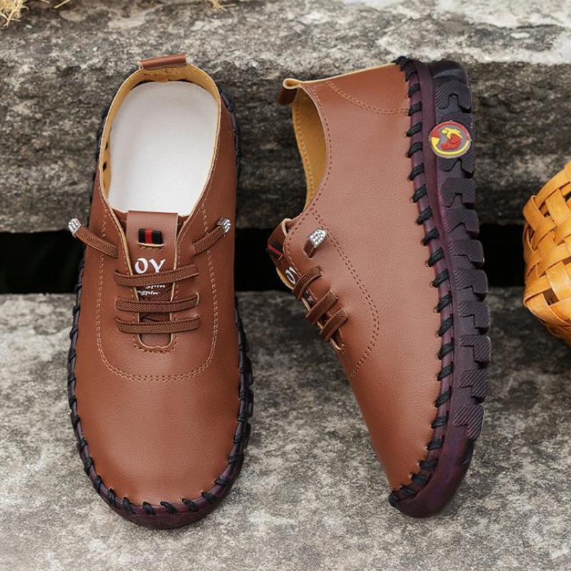 Модные женские вулканизированные туфли из искусственной кожи, повседневная обувь, сшитая вручную, удобная мягкая обувь, женская осенняя новая повседневная обувь, большой размер 45