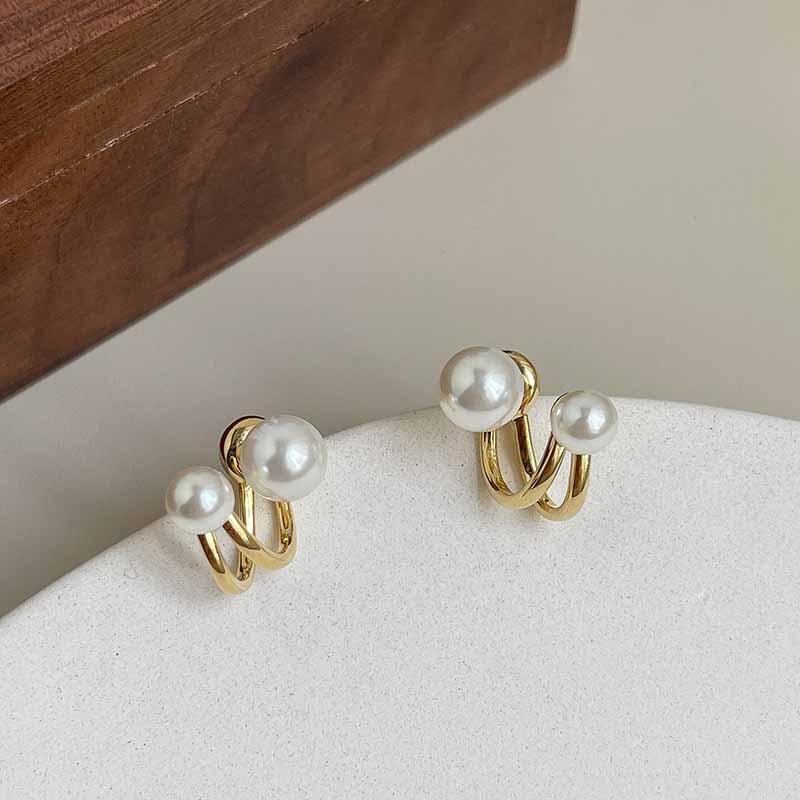Women Light Luxury Minimalist Geometric Pearl Earrings Elegant 3D Stud Earrings Accessories Gift