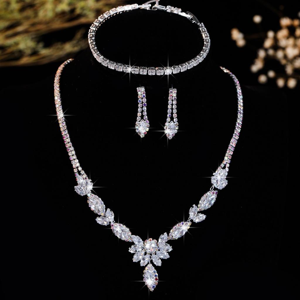 Best-Selling Classic Alloy Crystal Multi-Color Leaf Necklace Earrings Two-Piece Set Wedding Evening Dress Accessories Bride