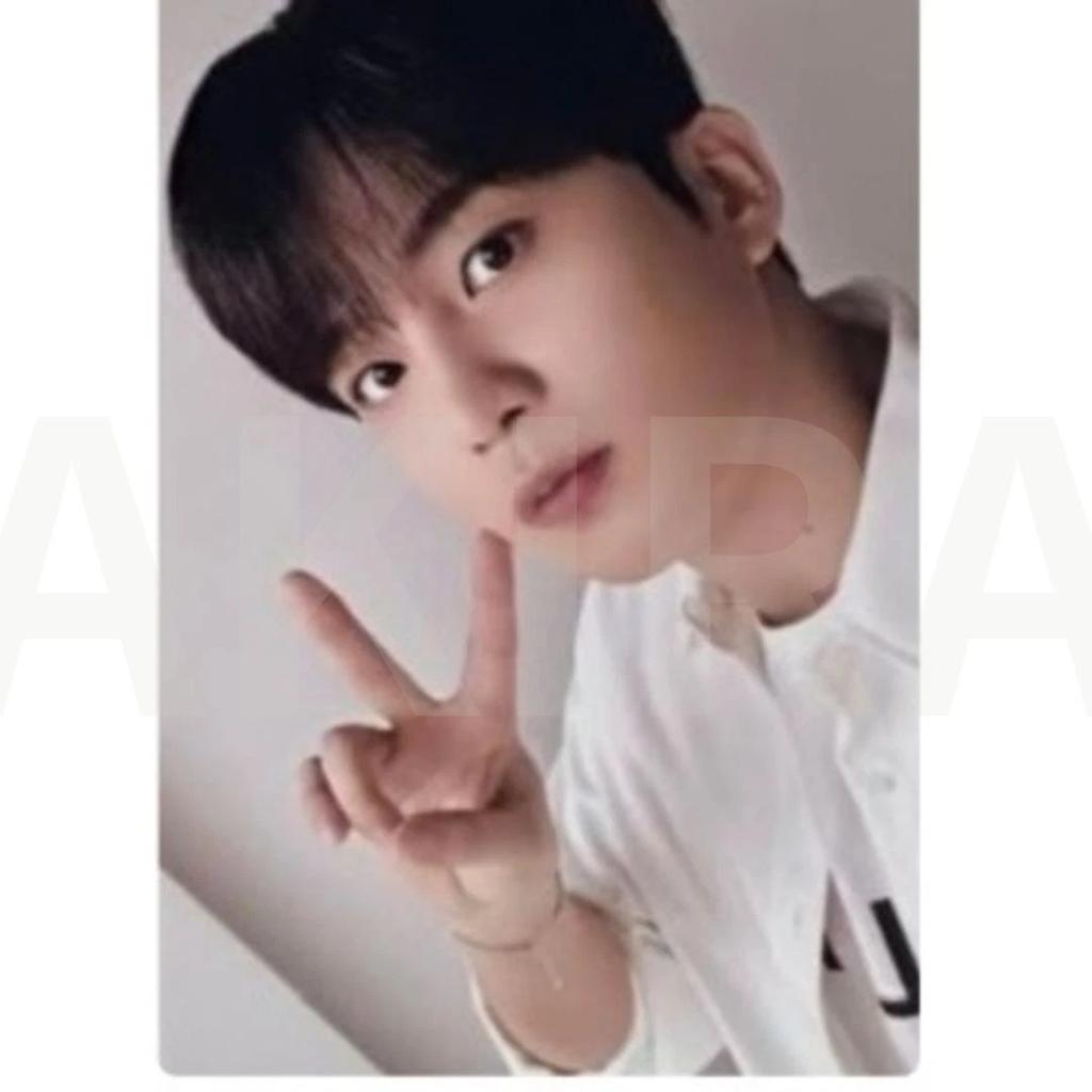ATEEZ ЗОЛОТОЙ ЧАС : Часть 1 ОФИЦИАЛЬНАЯ ФОТОКАРТОЧКА ИЗ АЛЬБОМА