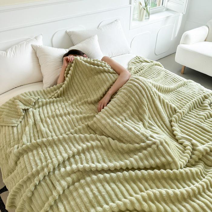 Утолщенное плюшевое одеяло - Широкая полоска, Сетчатая стрижка, Имитация кроличьего меха, Маленькое фланелевое одеяло, Машинная стирка