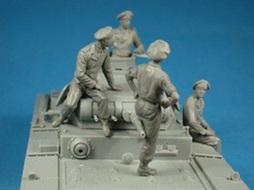 Miniart MA35191 1/35 Немецкие танкисты, Франция 1940, Пластиковая модель, 5 фигур