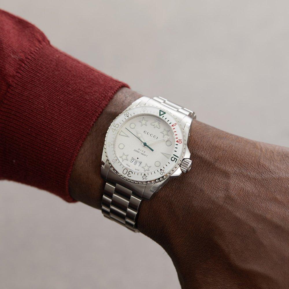 Gucci YA136336 Часы для дайвинга унисекс из нержавеющей стали
