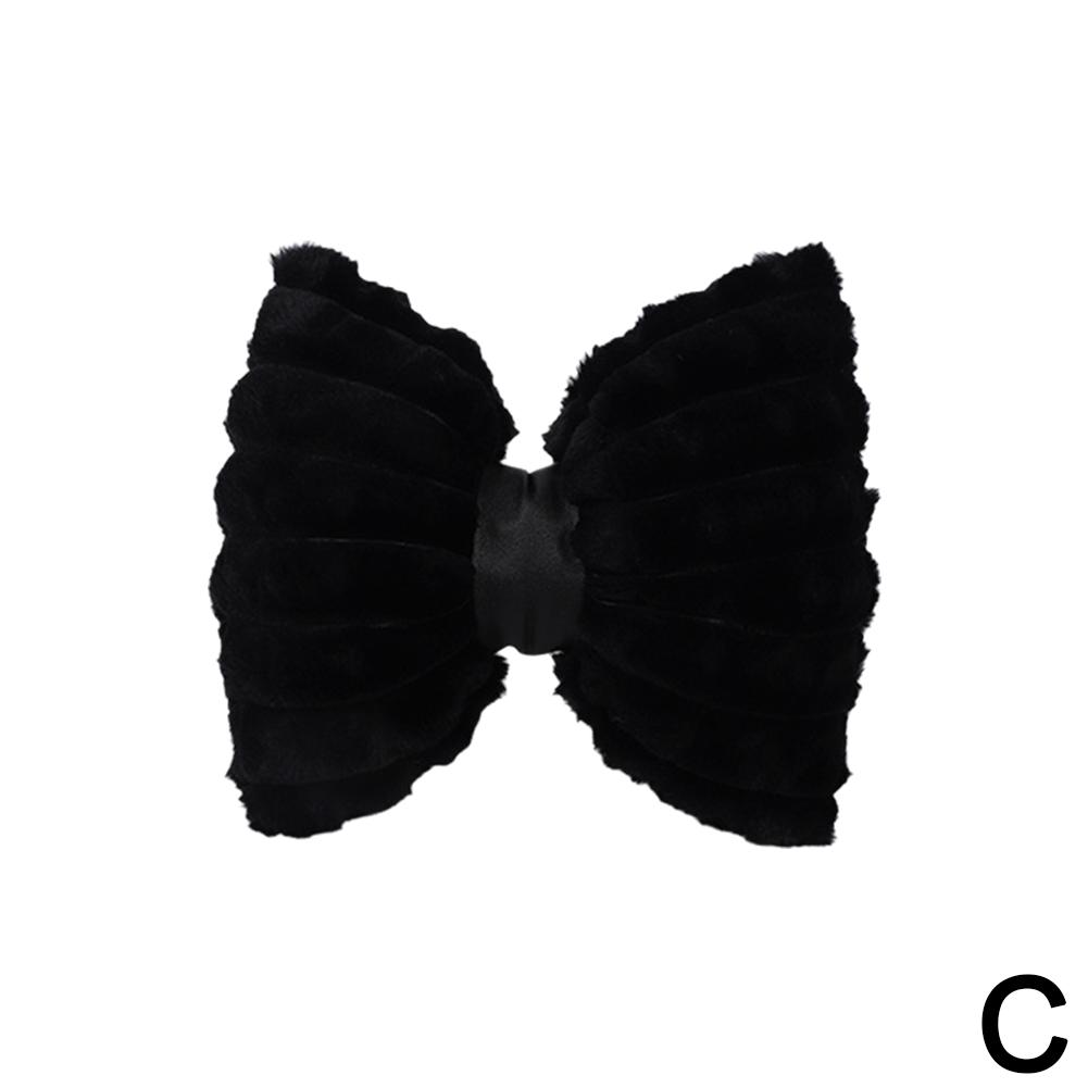 Car Headrest Winter Rabbit Fur Car Comfortable Warm Neck Pillow Cushion Creative Head Pillow Lumbar Support Girls Car Supplies