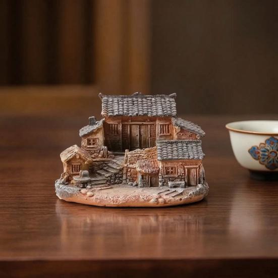 Old Rural House Miniature, Nostalgic Mini Countryside House Resin Ornament, Rustic Tiny House Decoration for Desktop Micro-Landscapes Bonsai Plant Pot