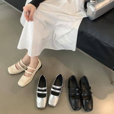 2025 лето новый корейская версия маленький квадратный носок мелкий вырез туфли-лодочки внутренняя высота увеличение слово с Мэри Джейн маленькие кожаные туфли женские