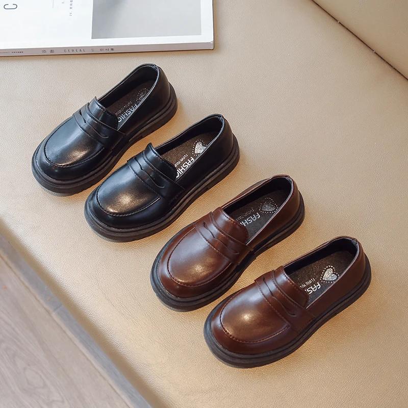 Детские кожаные туфли в британском стиле для мальчиков, весна 2024, новые туфли для девочек в стиле ретро, черные, мягкие мокасины для детей