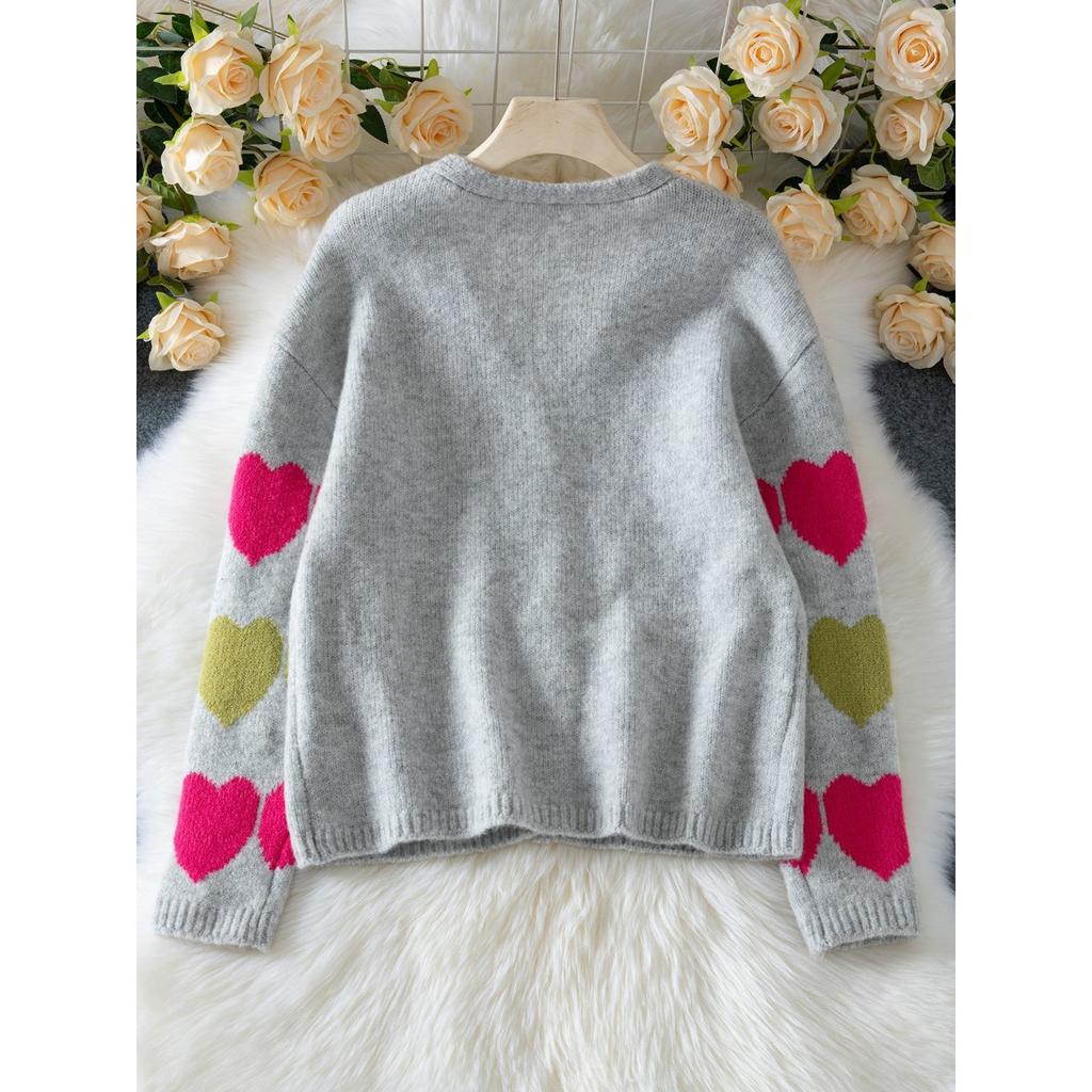 Autumn and Winter Women's Elegant V-neck Button Knit Sweater with Sweet Heart Pattern Contrasting Color Knit Cardigan Sweater for Women