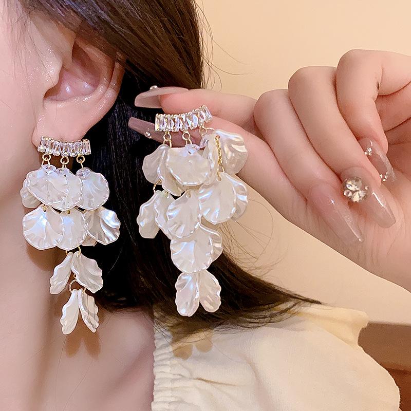 Silver Needle Super Fairy Elegant Bow Flower Stud Earrings French Light Luxury Earrings Literary Style Sweet Versatile Earrings