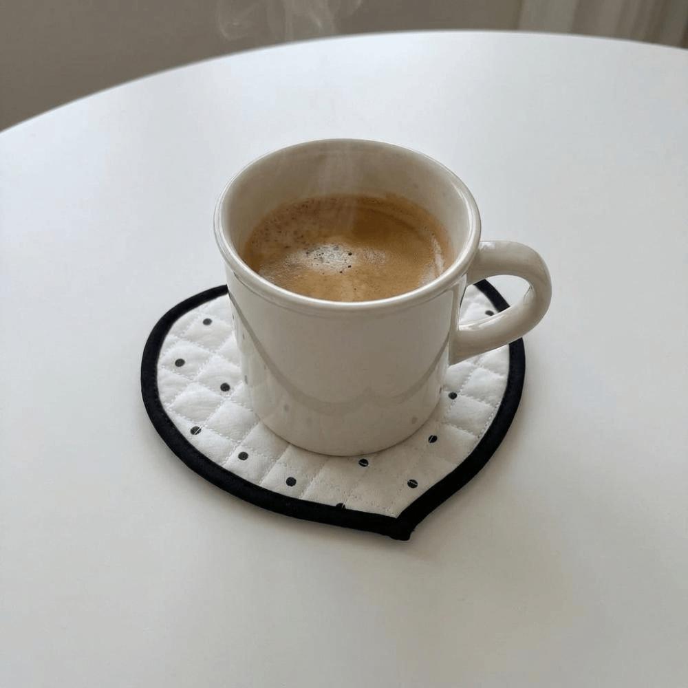 Washable Heart-shaped Bowl Pad Romantic Coaster Portable Quilted Mat  Photography Props