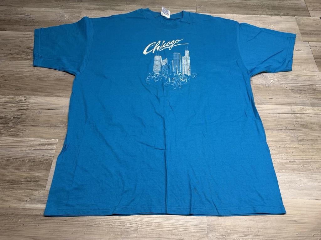 Винтажная футболка с вышивкой 'Chicago Skyline' Ярко-синяя 2XL Сделано в США