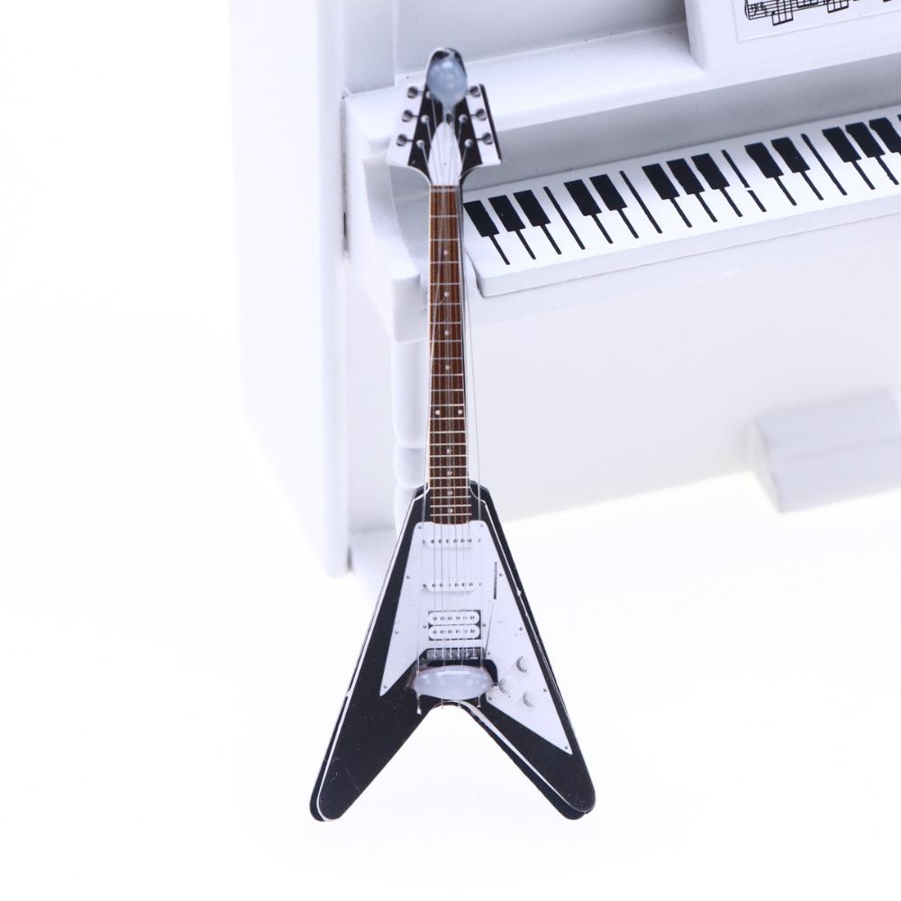 Model Miniature Guitar Scene Props Doll Accessories Popular Simulation Guitar