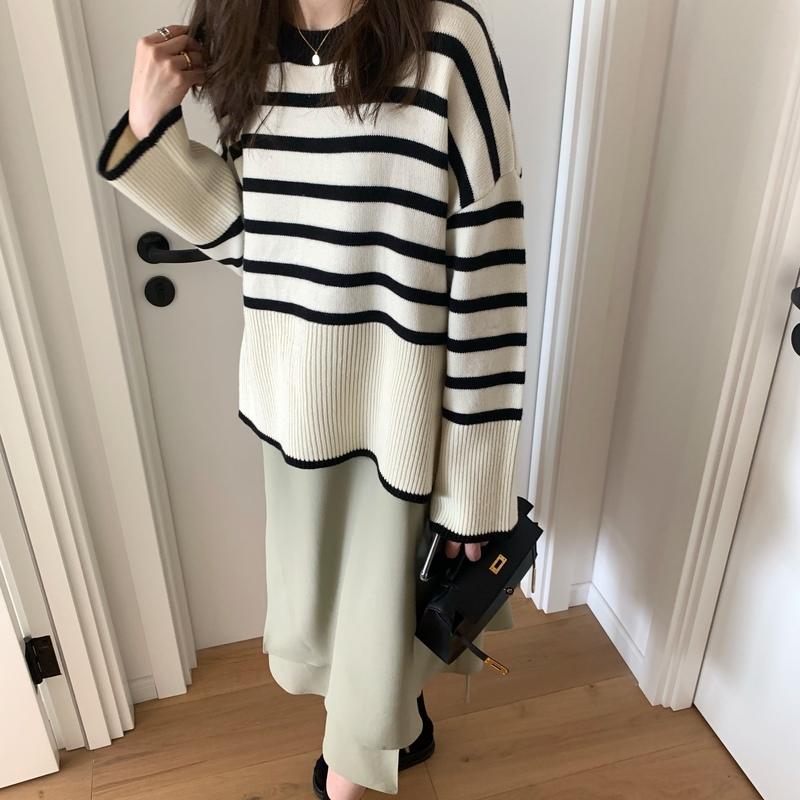 Korean Version of the Loose Women's Sweater, Autumn and Winter New Retro Lazy Style Women's Pullover Loose Sweater 2411#