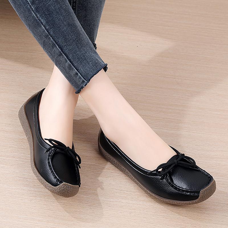 Women's Loafers Leather Driving Moccasins Comfort Flats Casual Slip On Walking Minimalist Shoes for Mother