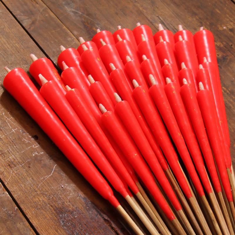 Бамбуковые шпажки и красные свечи: Долгогорящие благовония для подношения Будде и Бодхисаттве