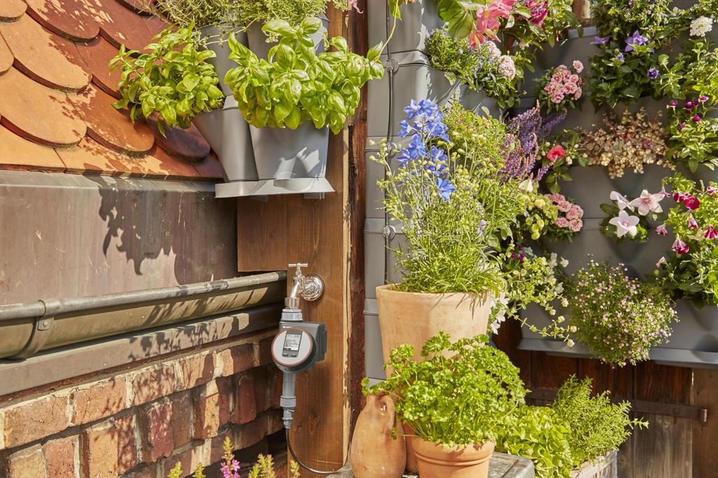 GARDENA Water-Saving Drip Watering System Set for Vertical Corner Planters, Gray, 13157-20
