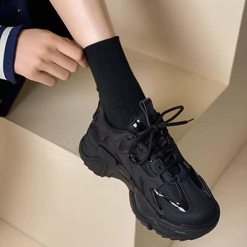 Black sneakers, new spring student shock absorption, light and not tired, dad running