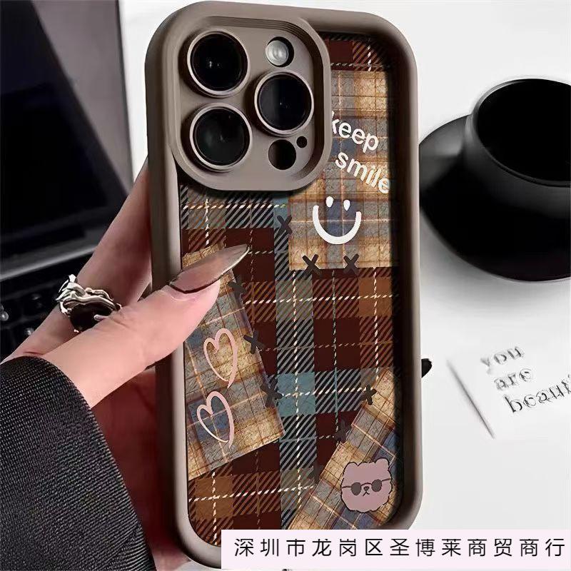 Клетчатый смайлик с сердечком подходит для чехла на мобильный телефон Apple 16 iPhone17Pro новый 15Pro продвинутый 14 противоударный 13