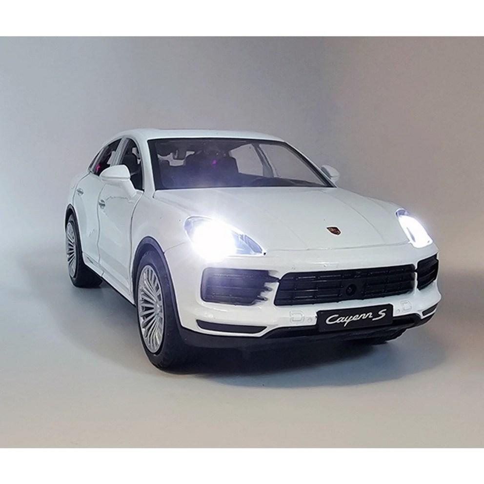 Porsche Cayenne S 1:Литая модель автомобиля в масштабе 1:24