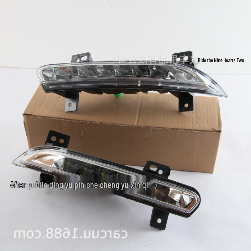 Дневной ходовой огонь/Противотуманная фара Renault Fluence - 266057986R/266005976R