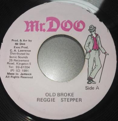 7-дюймовая пластинка REGGIE STEPPER - Старый Нищий НИКАКОЙ Мистер. Doo 1991 Ямайка Регги, Ска и Даб Б/У