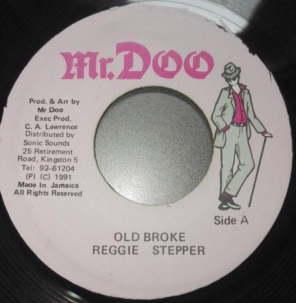 7-дюймовая пластинка REGGIE STEPPER - Старый Нищий НИКАКОЙ Мистер. Doo 1991 Ямайка Регги, Ска и Даб Б/У