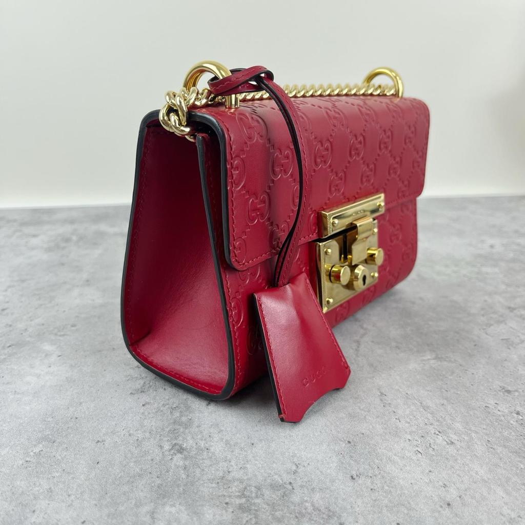 [Pre-Owned] Padlock Metal Lock Buckle Bag Monogram Logo Embossed Leather Box Bag Chain Shoulder Crossbody Bag Small - Excellent #LGZZIA