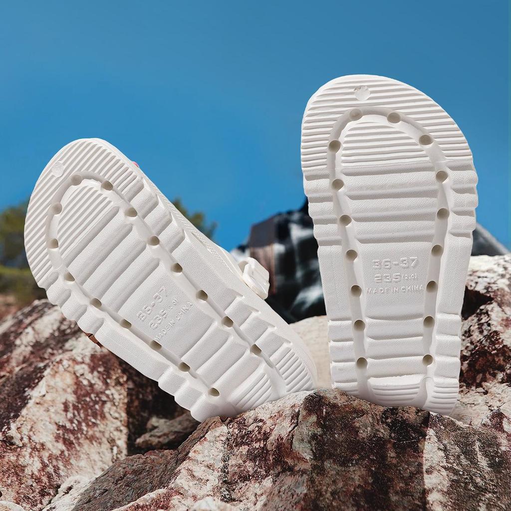 Женские пляжные туфли на толстой подошве с противоскользящим эффектом 2024: Закрытый носок, Дизайн с отверстиями, Полушлепанцы для летней уличной носки.