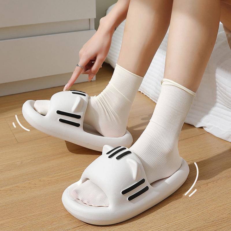 Женские летние милые тапочки с котом для пар, новые домашние, для ванной, мягкие, толстые, подошва, противоскользящие, для улицы, для пляжа с героями мультфильмов