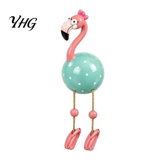 Housewarming Present Cute Dangle Leg Flamingo Figurine, Tropical Polka Dot Statue, Whimsical Party Decor Resin Home Ornament for Indoor Outdoor Patio