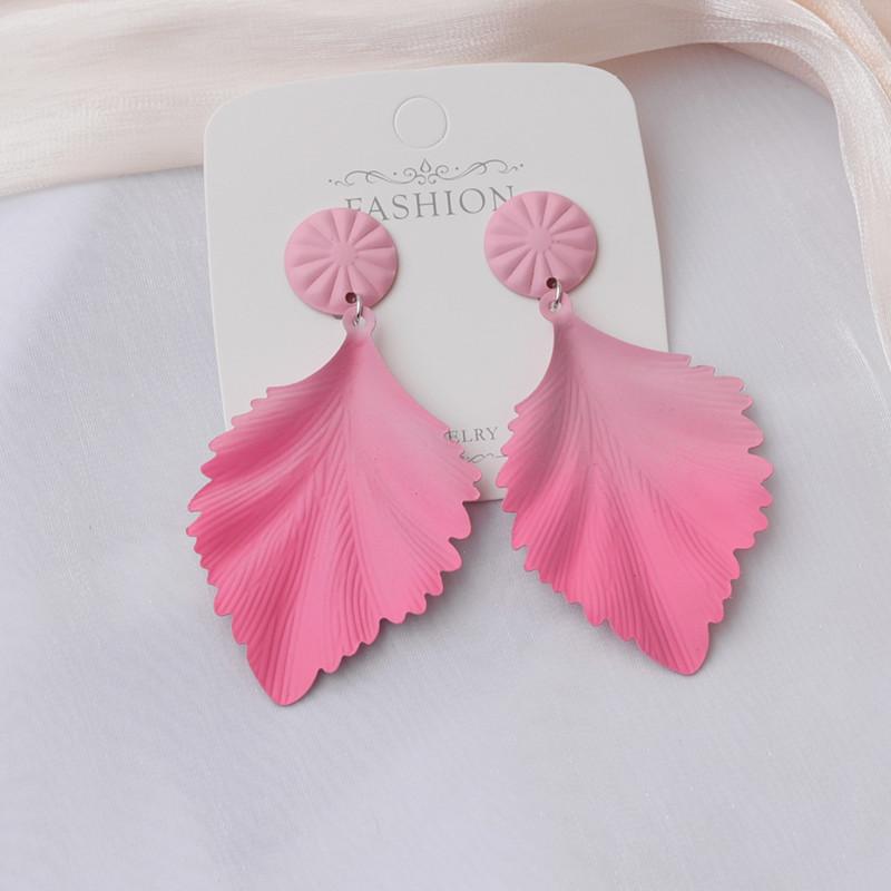 Trendy Gradient Metal Colorful Leaves Pendants Earrings for Women Exaggerated Metal Geometric Bohemia Long Drop Earring Rock