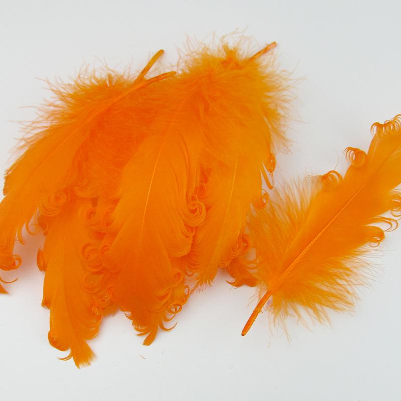 Аксессуары из белых больших вьющихся перьев своими руками для шляп, одежды и сумок