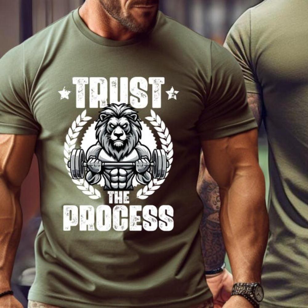 Футболка унисекс Lion Gym Доверяй процессу Мотивация для фитнеса Подарок для тренировок Любителям спортзала Одежда для бодибилдинга Силовые тренировки