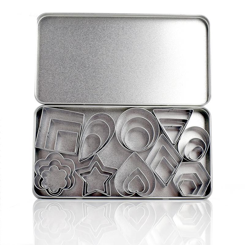 Iron boxed stainless steel 430 fancy 30-piece set baking love biscuit mold star sugar fruit cut 24-piece set(Fancy 24-piece set (rectangular))
