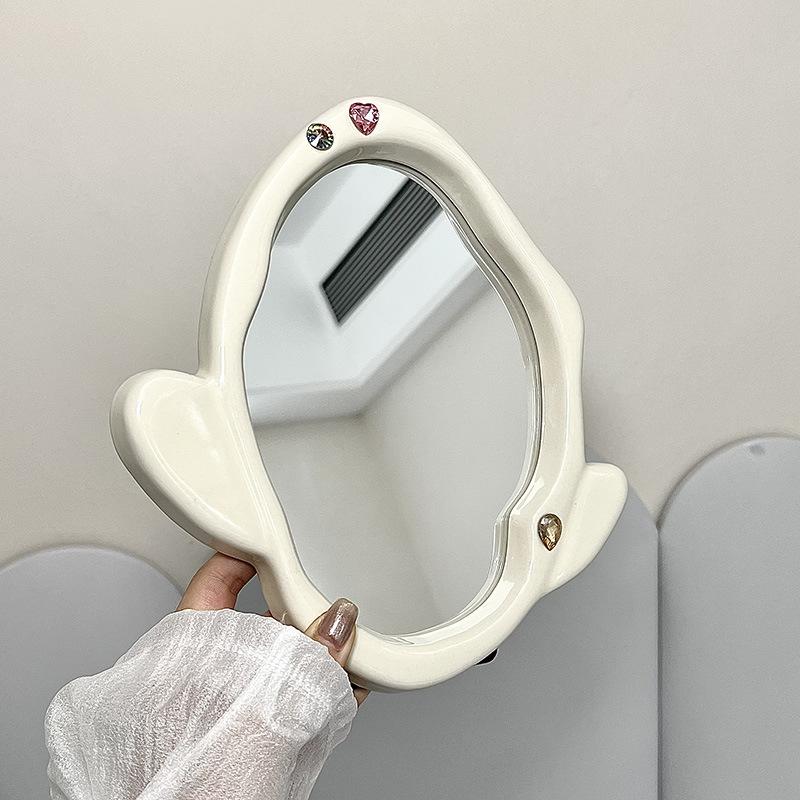Простое зеркало неправильной формы в стиле Ins, настольное зеркало с высоким внешним видом, дизайнерское зеркало для макияжа, домашнее зеркало для туалетного столика