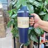 Изолированная дорожная кружка Owala из нержавеющей стали с ручкой и замком для использования на открытом воздухе