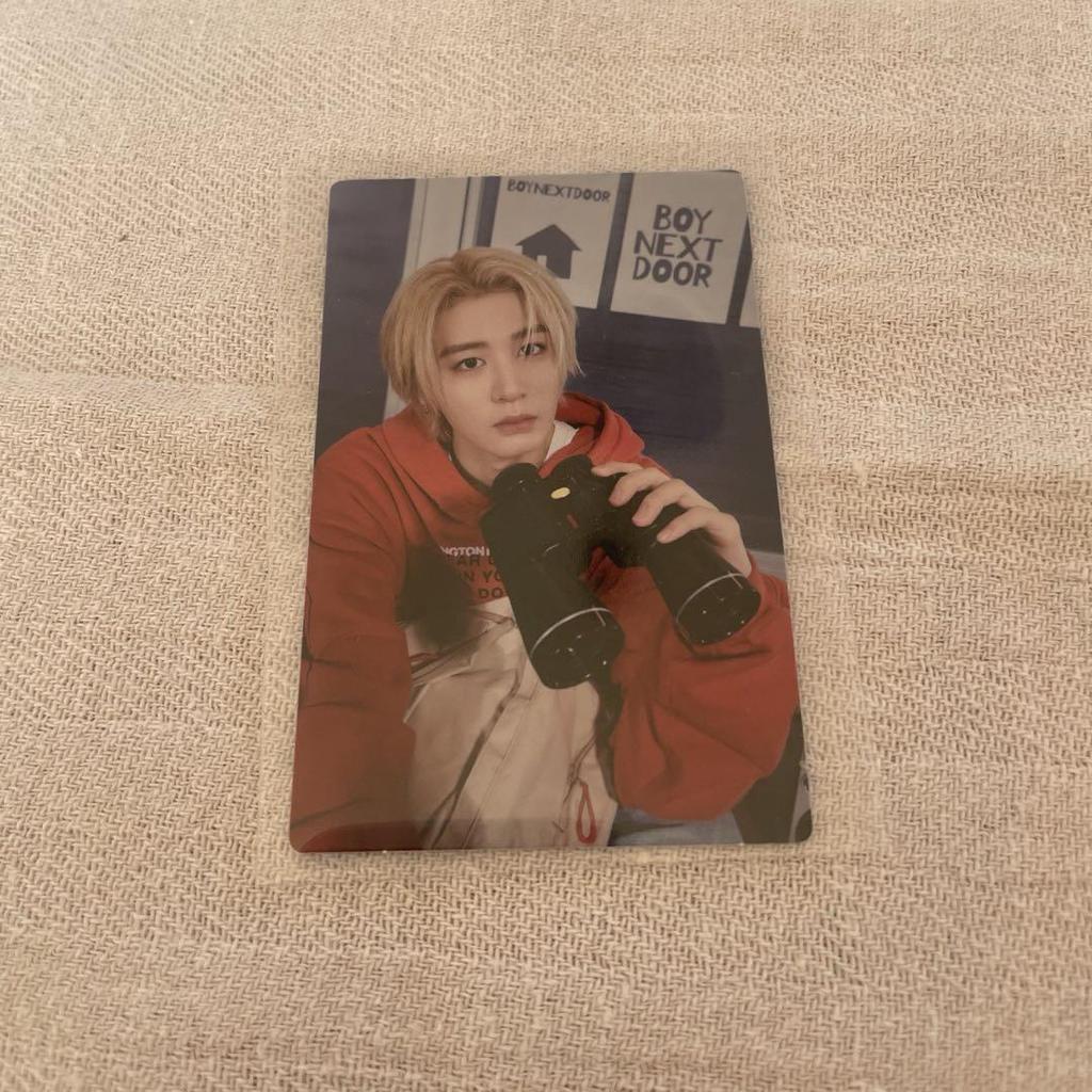 [ИСПОЛЬЗОВАННЫЙ] Набор из 2 случайных коллекционных карточек BOYNEXTDOOR Ihan