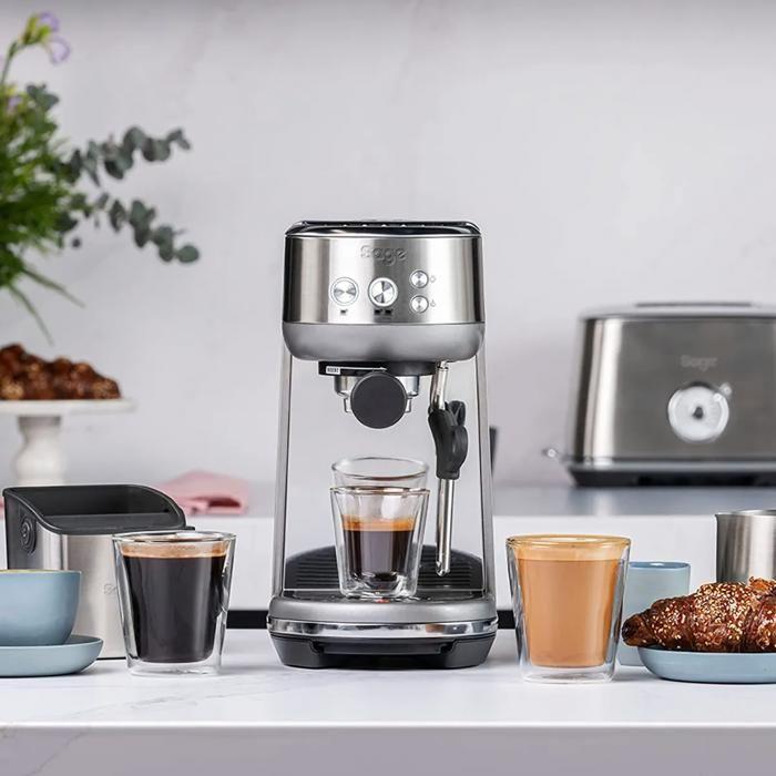 Machine à café - sage - the bambino - compacte - truffe noire - mousseur à lait automatique