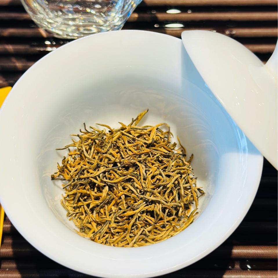 Чайный бутон Bohea, росток сои, Jinjunmei, 500 г, медовый аромат, аромат корицы, Jinjunmei, подарочный чай, рассыпной чай, листья