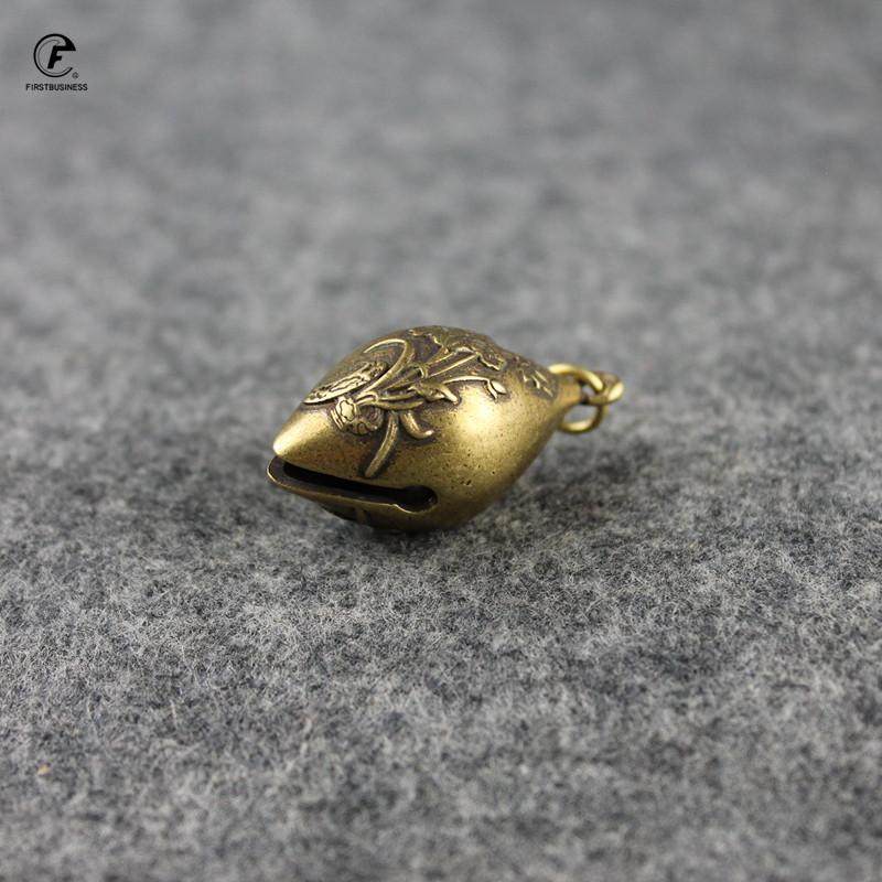 Медные модные цветы Колокольчик Маленькие украшения Настольные Фэн-шуй Декорации Ретро Латунные Брелоки Подвески Домашний Декор для Гостиной