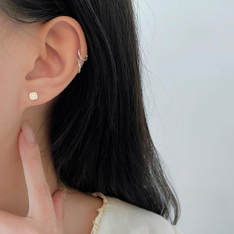 Простые квадратные серьги в форме ромба, женские, легкие, роскошные, маленькие, с благовониями, ветряные, геометрические, с высоким уровнем датчика, украшение для ушей