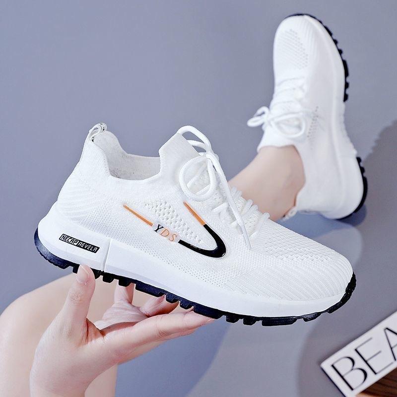 Spring and Autumn New Style Flying Woven Mesh Soft Sole Sports Shoes for Women White Breathable Flat Casual Shoes