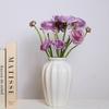 Глянцевая скандинавская керамическая ваза: Вертикальные полосы для декора гостиной или спальни со свежими или сушеными цветами