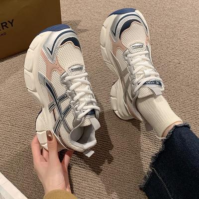 Женские кроссовки на толстой подошве, модели весна, лето и осень 2025 года, универсальные, легкие и увеличивающие рост, для бега, жареная уличная сетка дышащая